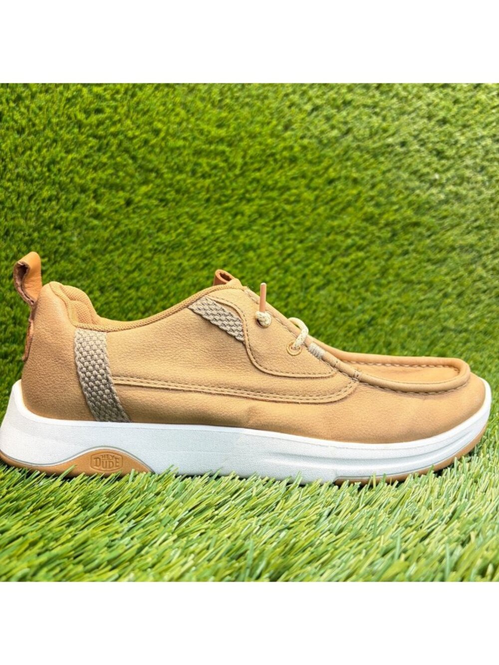 Hey Dude Wally Drift Classic Mens Size 8 Tan Athletic Leather Shoes Sneakers